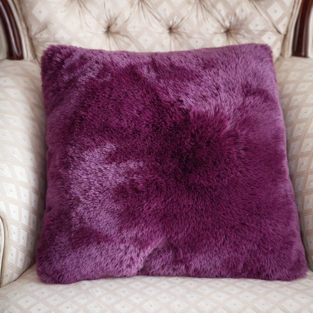 Cojín Decorativo Brentwood de Pelaje Premium – Edición Especial Textura Ultra-Soft