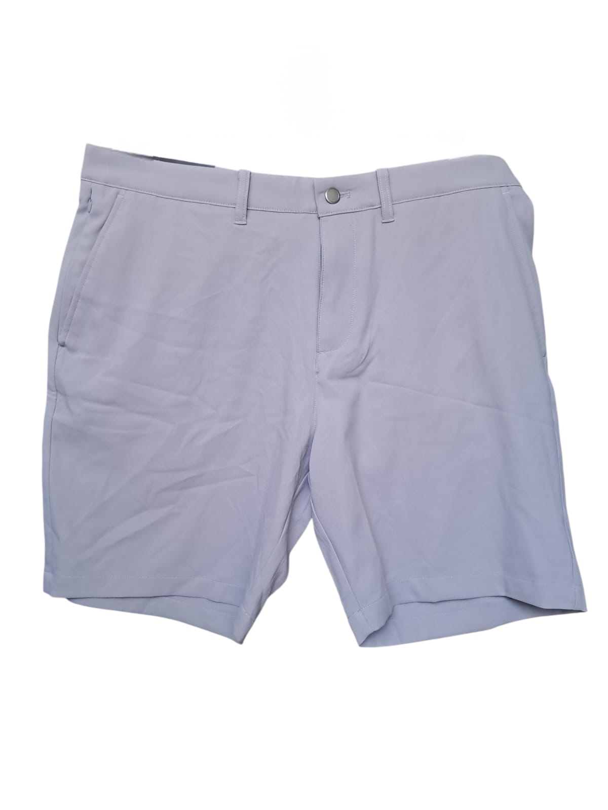 Short Kirkland Signature talla 36 en gris. Tela resistente y cómoda, mantiene su forma lavado tras lavado. Ideal para uso diario. Nuevo. Minicostos RM.
