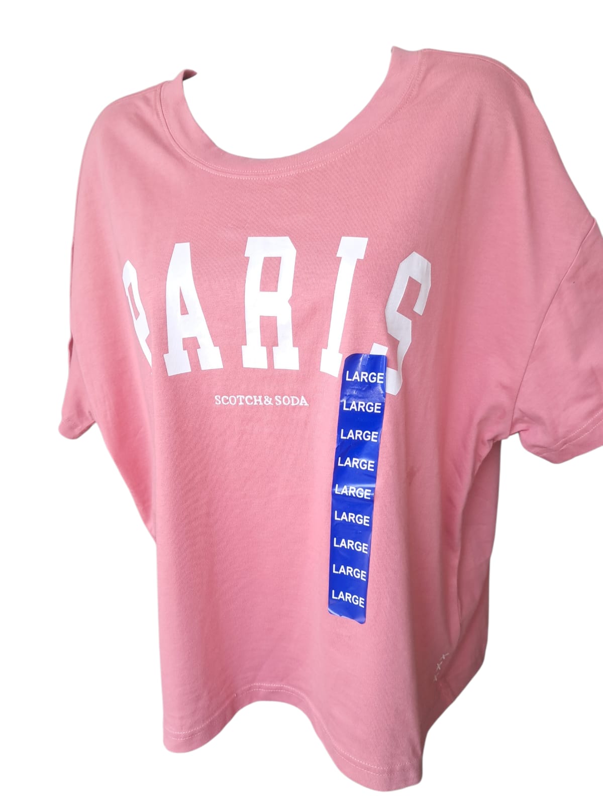 Playera Scotch & Soda 100% algodón dama. Estampado vibrante "PARIS" color coral. Torre Eiffel y motivos florales. Frescura y suavidad. Minicostos RM.