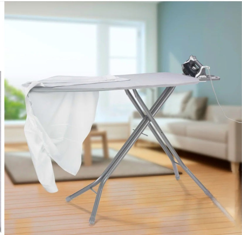 Tabla planchar profesional Polder altura ajustable. Descansa plancha integrado, base robusta antideslizante. Funda acolchada deslizamiento suave. Minicostos RM.