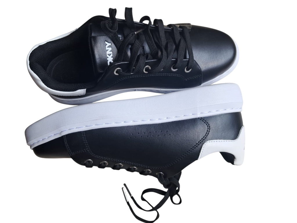 DKNY - Tenis Urbanos - Talla 7 MX - Negro/Blanco - Estilo Minimalista
